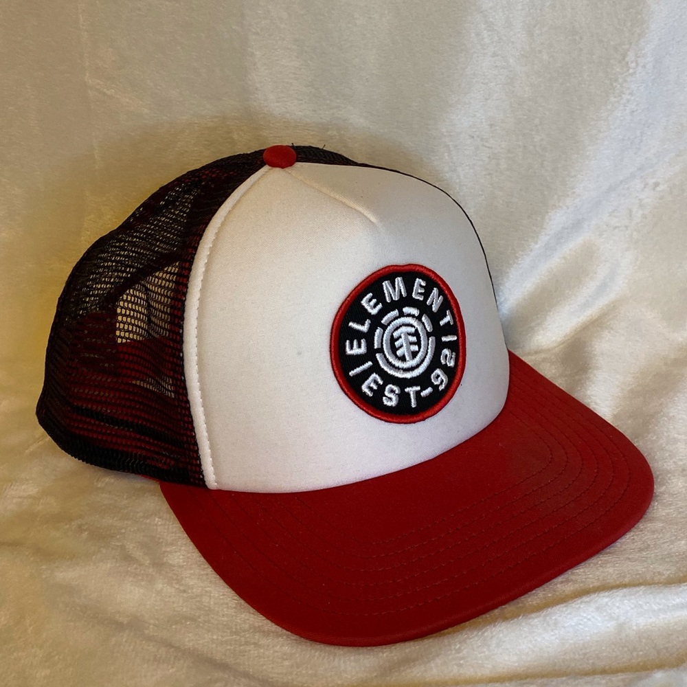 Element Snapback